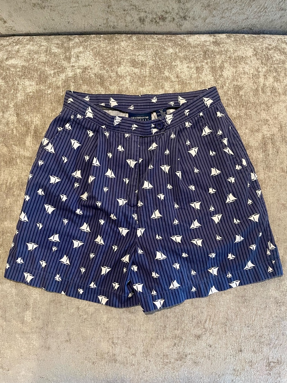 Vintage 90s Cotton Liz Claiborne Navy & White Sailboat Women's Shorts -10 PETITE